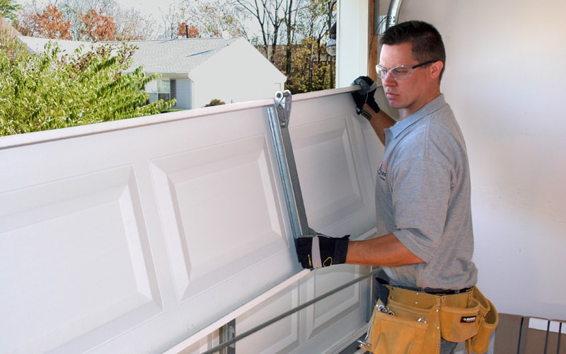 How To Choose A Garage Door: Step-By-Step