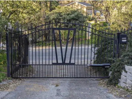 Electric Gate Repair Or Replacement?