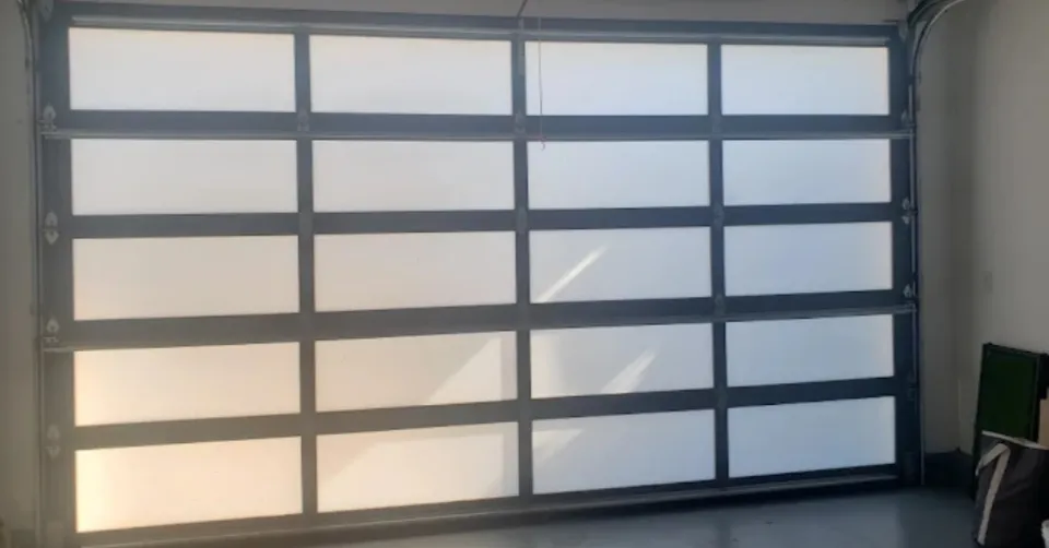 Garage Door Contractor In Los Angeles